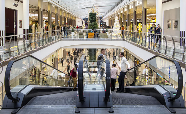 Winter Holiday Shopping Safety Tips