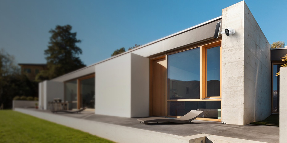 Wireless Battery Person/Vehicle Detection IP Camera with Spotlight