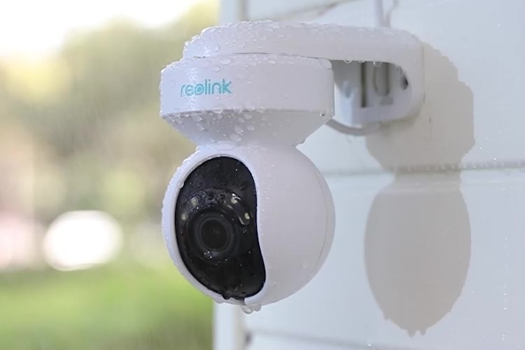 REOLINK Cámara de seguridad para el hogar PoE 4K, cámara IP con 128 grados,  lente de 0.110 in, zoom óptico 5X e IK10 a prueba de vandalismo para