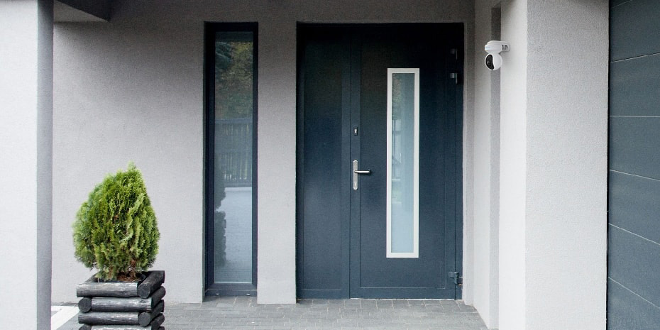 Dual-Band Wireless PTZ Security IP Camera