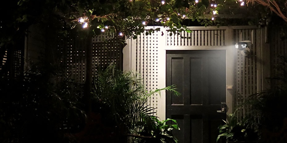 Reolink Duo Security Camera Protects Front Yard