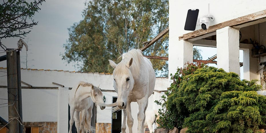 2K 4MP Smart Pan and Tilt 4G Wire-Free IP Camera for Farmland