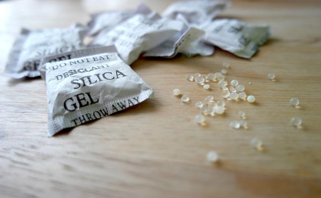 Use Silica Gel Desiccant to Remove Security Camera Condensation