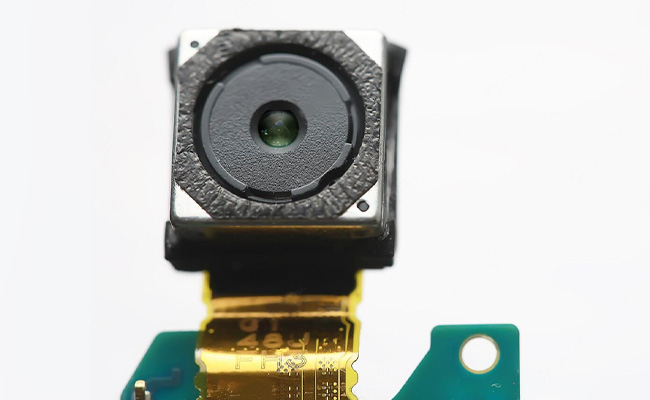 This image shows a picture of the electronic components that people use for hidden cameras
