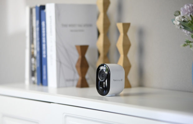 thumbnail image 2 of Reolink Argus 3 Ultra 4K Security Camera With Solar Panel - Refurbished - 8MP, Wireless 2 of 6